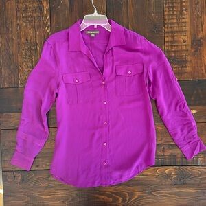 Tommy Bahama Fuischa/Purple Silk button down long sleeve blouse in size S. GUC.